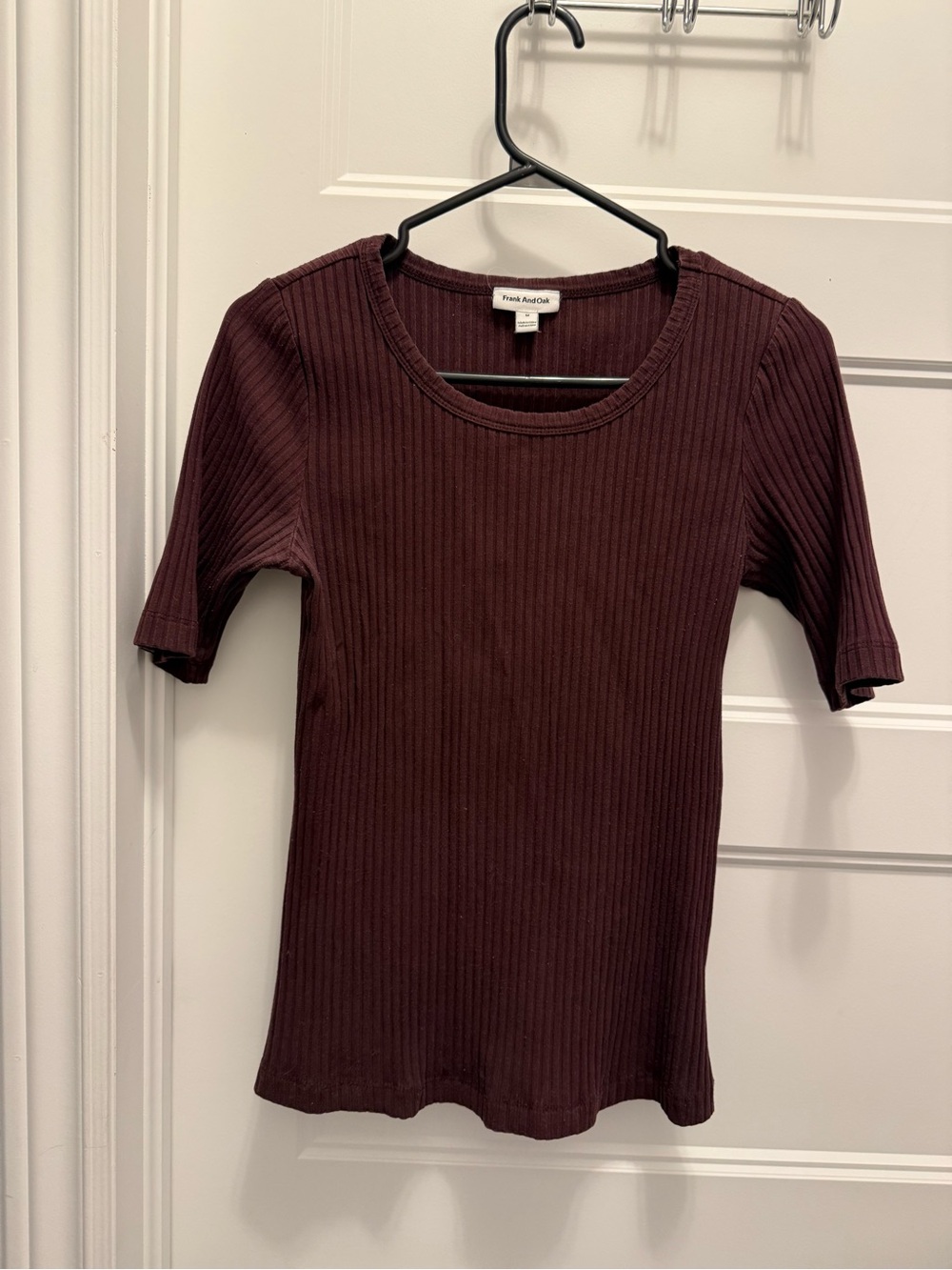 Frank And Oak Burgundy Ribbed Fitted Scoop Neck Top M